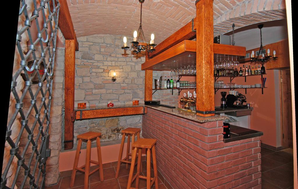 Hotel U Radnice Louny Exterior foto