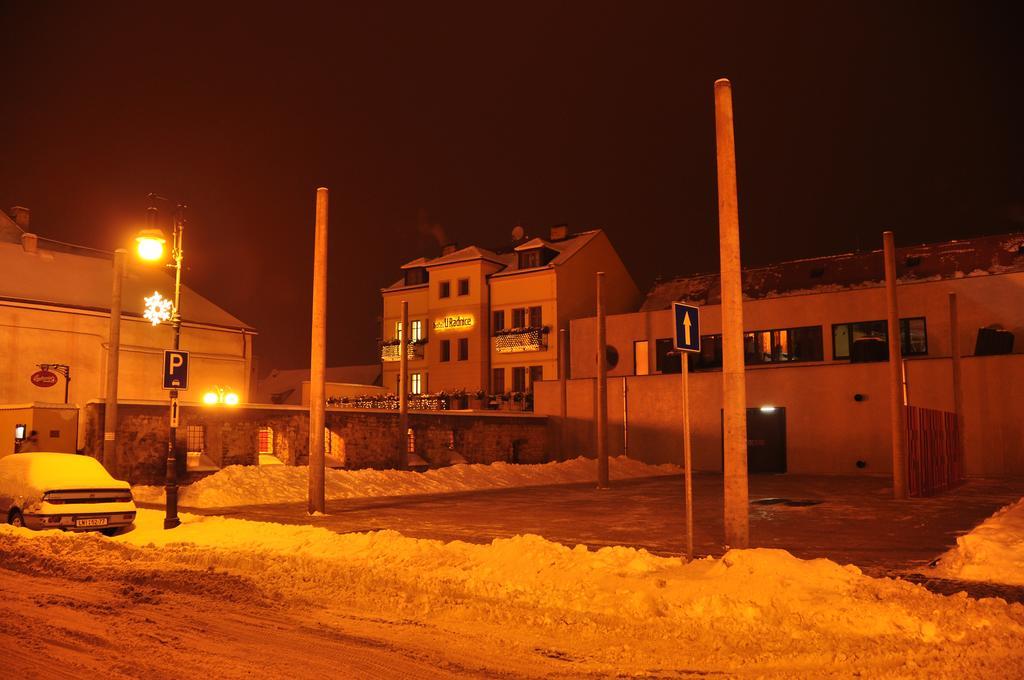Hotel U Radnice Louny Exterior foto
