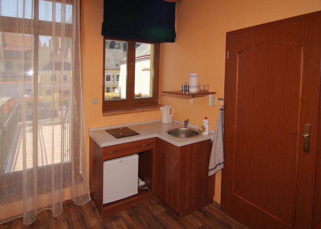 Hotel U Radnice Louny Quarto foto