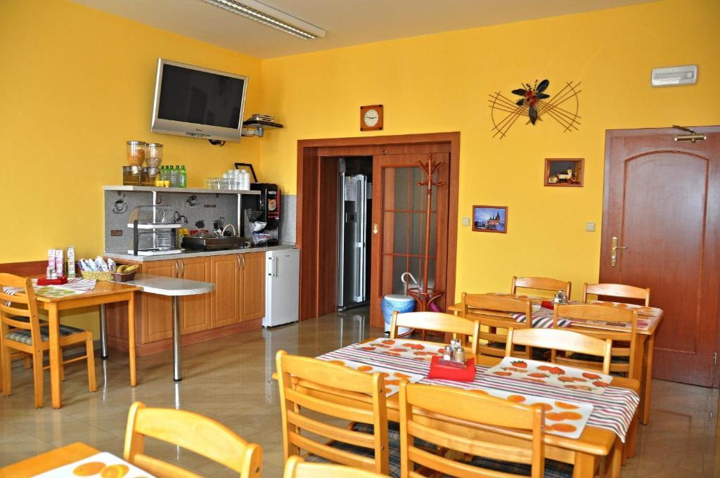 Hotel U Radnice Louny Exterior foto